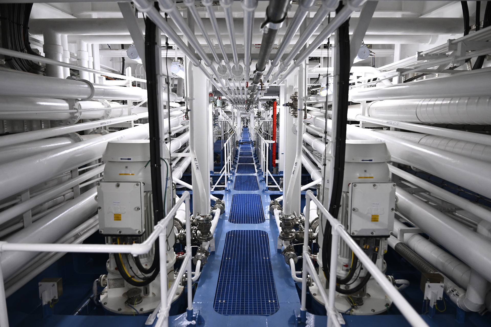 20251031-web-terntank1102