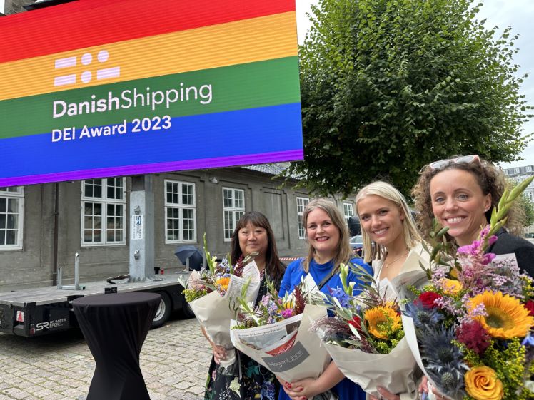 For the DEI Award 2023, Trine Lundgaard Hoffmann (in blue) was nominated alongside Molslinjen, represented by chief human resources officer Mija Lønvig Frandsen (left), Neele Pawlowski from Clipper and shipping company Hafnia, represented by Mia Krogslund Jørgensen (right).